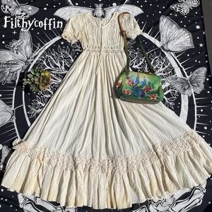 Vintage 70s Beverly Paige crochet Dress cottagecore bohemian wedding Gunne sax